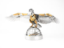 Cargar imagen en el visor de la galería, THE GREAT EAGLE - GOLDEN ARMOR