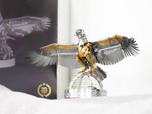 Cargar imagen en el visor de la galería, THE GREAT EAGLE - GOLDEN ARMOR