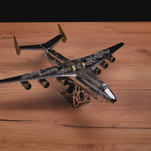 Laden und Abspielen von Videos im Galerie-Viewer, FLUGZEUGMODELL AN-225 MRIYA - OFFIZIELLE EXKLUSIVE AUSGABE