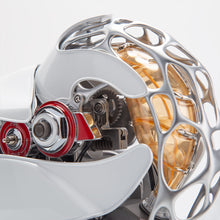 
                        
                          将图片加载到图库查看器，Nautilus Kinetic Model (White)
                        
                      