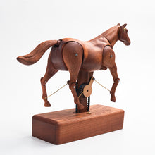 
                        
                          Carica l'immagine nel visualizzatore di Gallery, Mechanical Horse Wooden
                        
                      