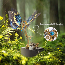 
                        
                          Lade das Bild in den Galerie-Viewer, Mechanical Butterfly Kit with Music Box
                        
                      