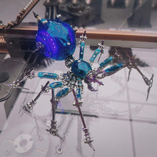 
                        
                          Cargar imagen en el visor de la galería, Steampunk War Spider (Blue and Purple)
                        
                      