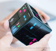 
                        
                          Charger l&#39;image dans la galerie, Space Invaders™ Cubed edition
                        
                      