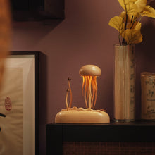 
                        
                          Carica l'immagine nel visualizzatore di Gallery, Wooden Jellyfish
                        
                      