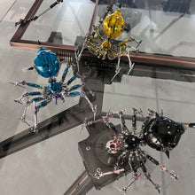 
                        
                          Load image into Gallery viewer, 3D Steampunk Mechanical Metal War Spider Assembly Model Kit (No Weapons/PC Shell Edition/Black and Red)
                        
                      