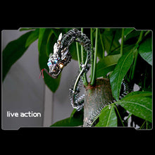 
                        
                          Cargar imagen en el visor de la galería, Spiky Blue-Green Snake
                        
                      