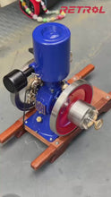 
                        
                          Carica e avvia il video nel visualizzatore di galleria, Hit and Miss Gasoline Engine Model
                        
                      
