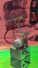 
                        
                          Laden und Abspielen von Videos im Galerie-Viewer, Dragonfly
                        
                      