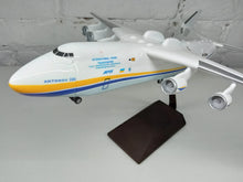 
                        
                          Load image into Gallery viewer, ANTONOV 225 (AN-225) &quot;MRIYA&quot; HANDMADE REISIN PREMIUM MODEL OFFICIAL PRODUCT
                        
                      