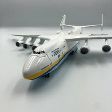 
                        
                          Carica l&#39;immagine nel visualizzatore di Gallery, AIRCRAFT MODEL: ANTONOV AN-225 MRIYA UR-82060 WITH AUTOGRAPH PIC DMYTRO ANTONOV
                        
                      