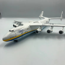 
                        
                          Charger l&#39;image dans la galerie, AIRCRAFT MODEL: ANTONOV AN-225 MRIYA UR-82060 WITH AUTOGRAPH PIC DMYTRO ANTONOV
                        
                      